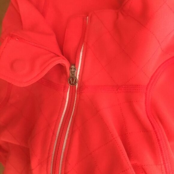 RARE Lululemon Run Toasty Tech Pullover Size 4 - Picture 11 of 11